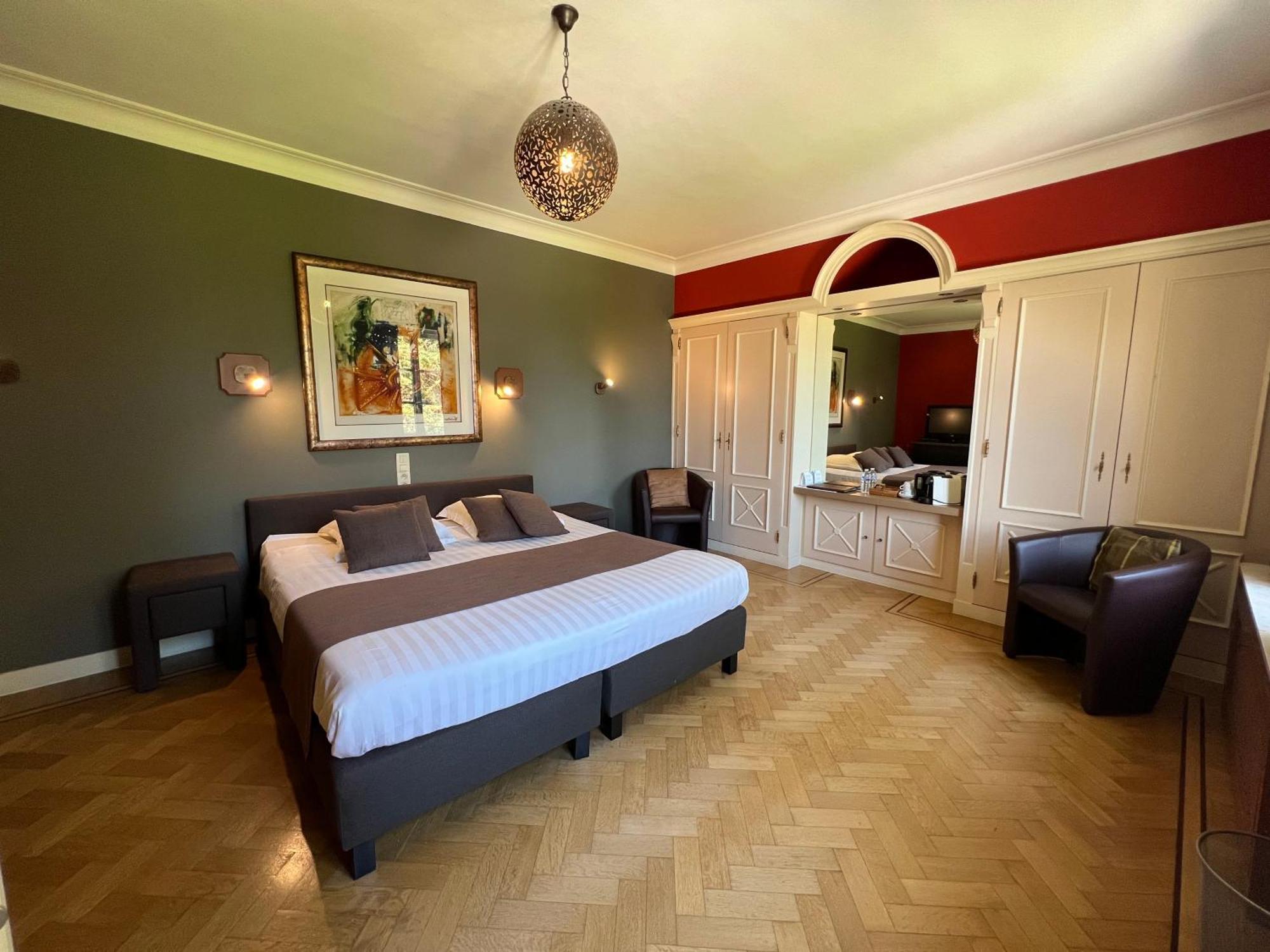 Hotel Fleur De Lys Zedelgem Exterior photo